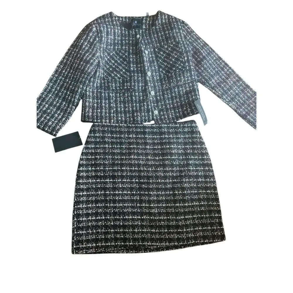 Bagatelle Bloomingdale’sTweed Cropped Jacket skirt set. long sleeve. Sz: L